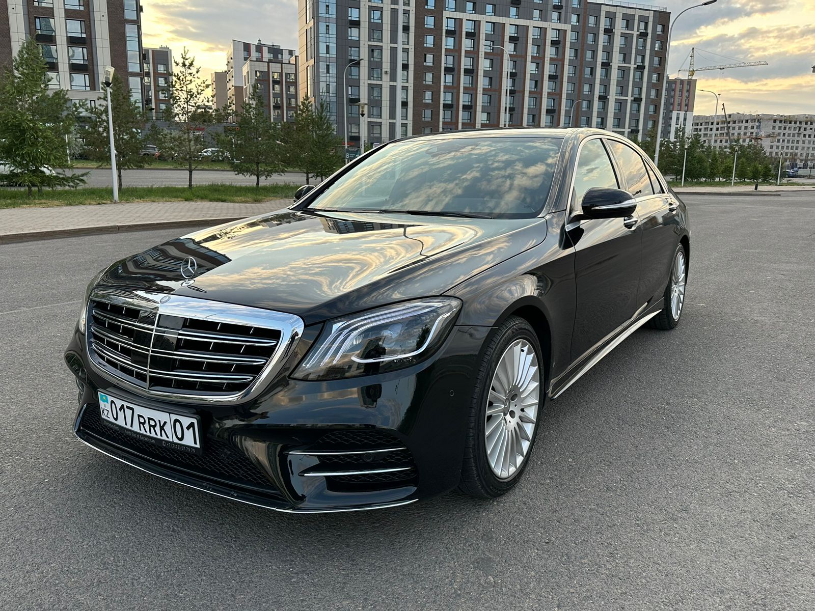 Mercedes-Benz W222 S-class 